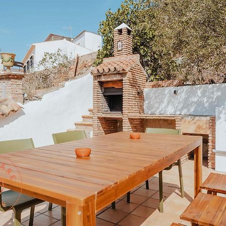 Spacious Home With Lovely Garden - Tcm Rincón de la Victoria Kültér fotó