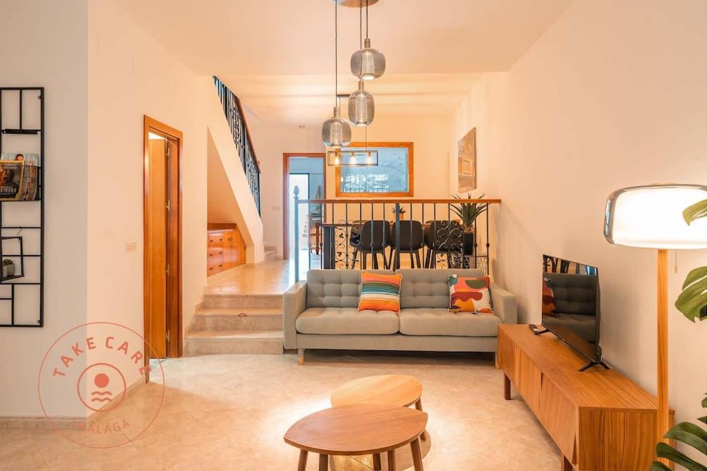 Spacious Home With Lovely Garden - Tcm Rincón de la Victoria Kültér fotó