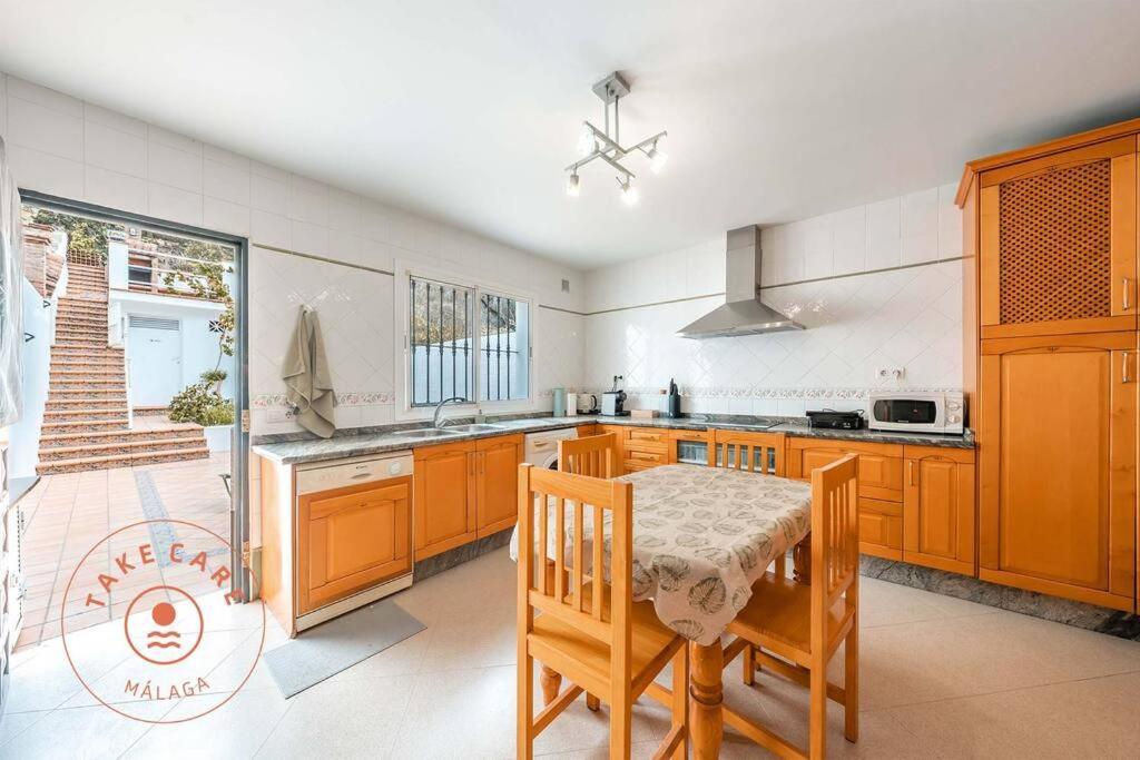 Spacious Home With Lovely Garden - Tcm Rincón de la Victoria Kültér fotó