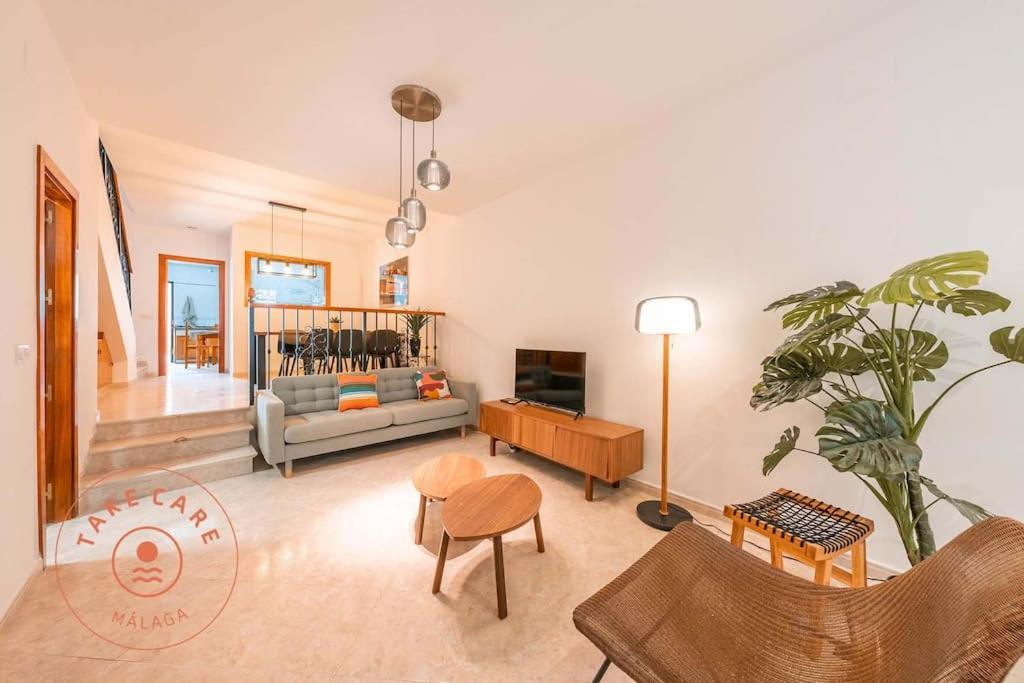 Spacious Home With Lovely Garden - Tcm Rincón de la Victoria Kültér fotó
